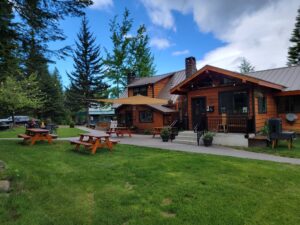 Crooked Tree Tavern - Spring Summer - Dining at Cooper Spur Mountain Resort on Mount Hood